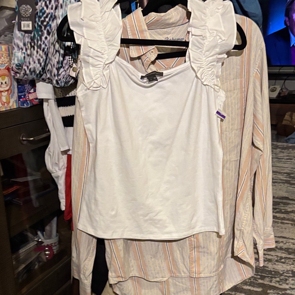 Halogen White Ruffled Tank Top - Picture 2 of 6